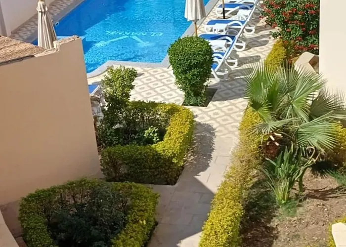 El Nakhil Hotel